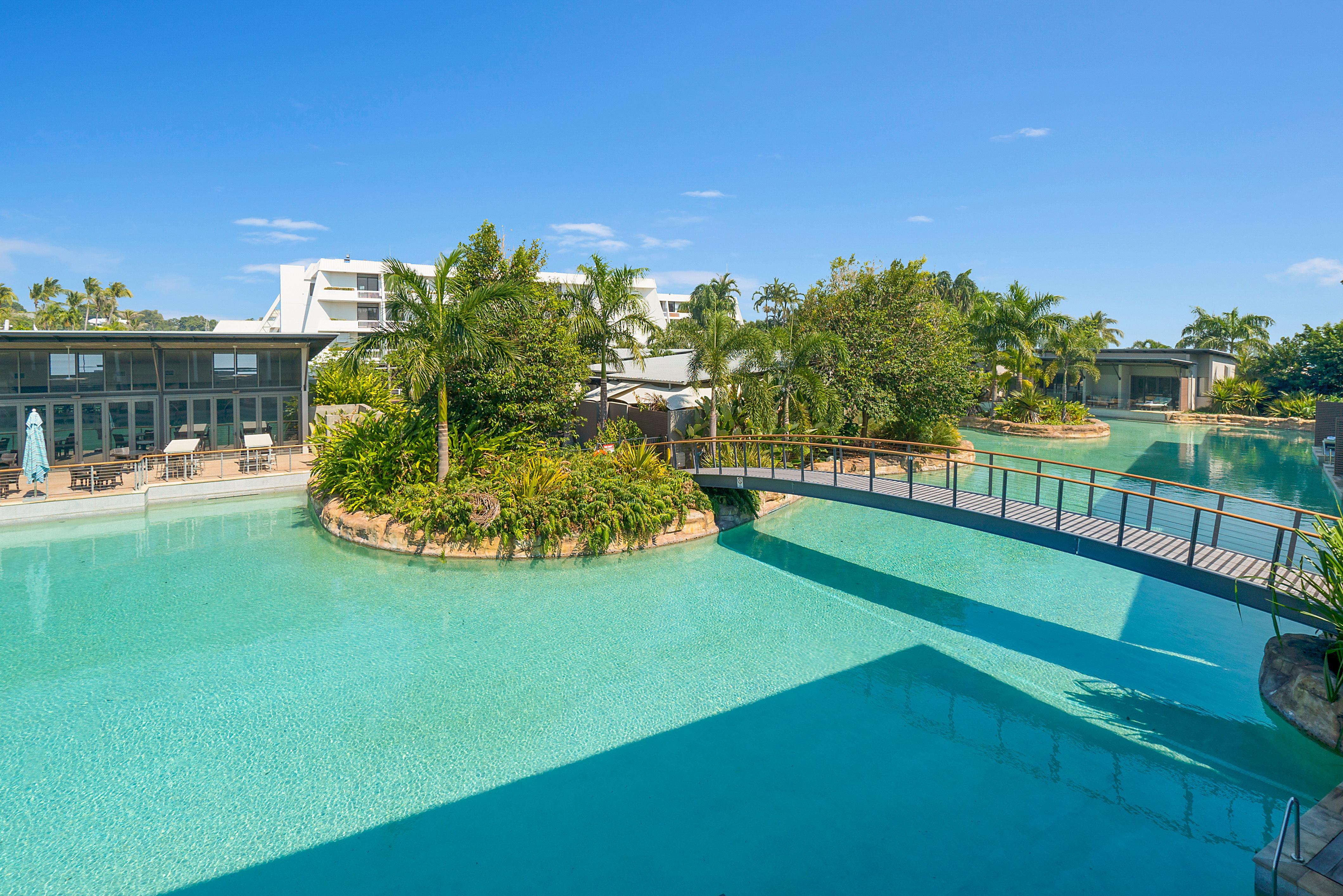 ミンディル ビーチ カジノ アンド リゾート ダーウィン エクステリア 写真 The pool at Peppers Mantra on Saltwater Island