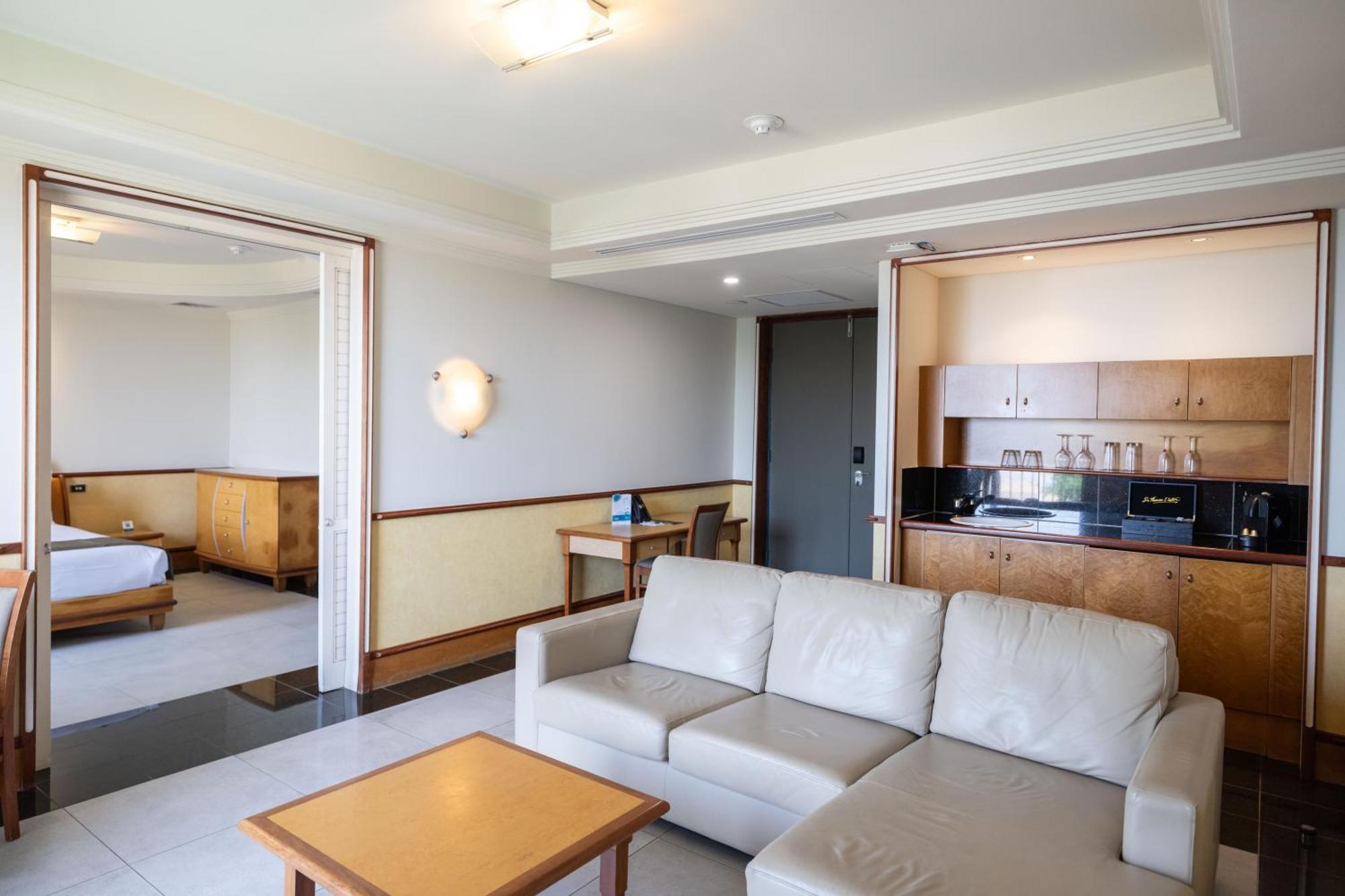 ミンディル ビーチ カジノ アンド リゾート ダーウィン エクステリア 写真 A typical apartment at the hotel