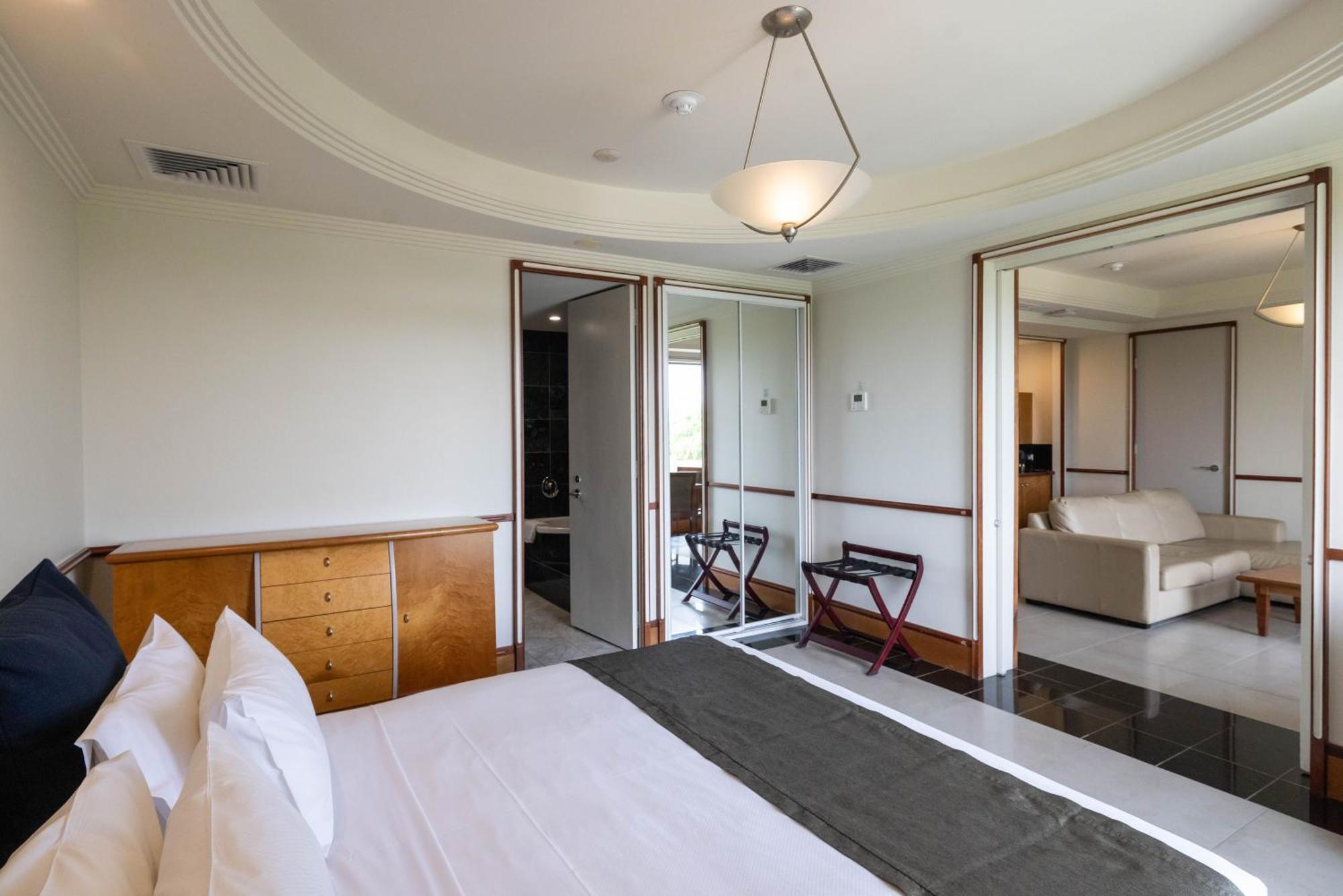 ミンディル ビーチ カジノ アンド リゾート ダーウィン エクステリア 写真 A suite at the hotel